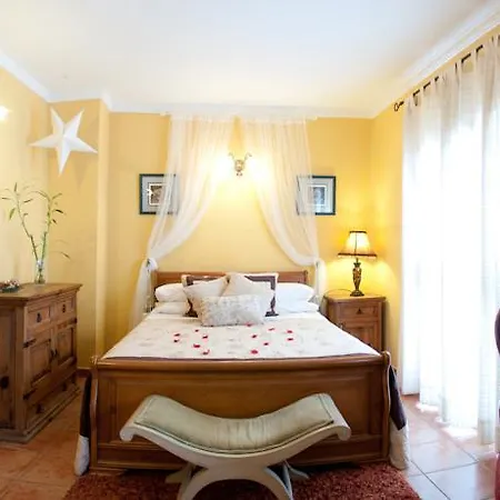 Puerta De Aduares Hotel apartamentowy 4*