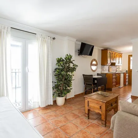 Apartahotel Puerta De Aduares
