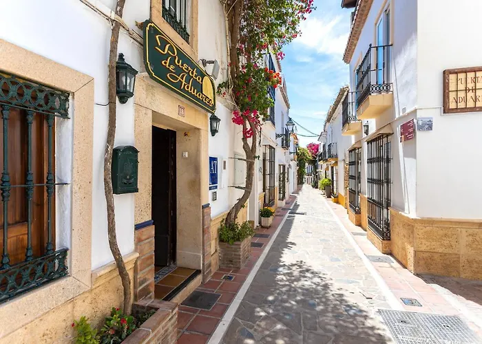 Puerta De Aduares 아파트호텔 마르베야