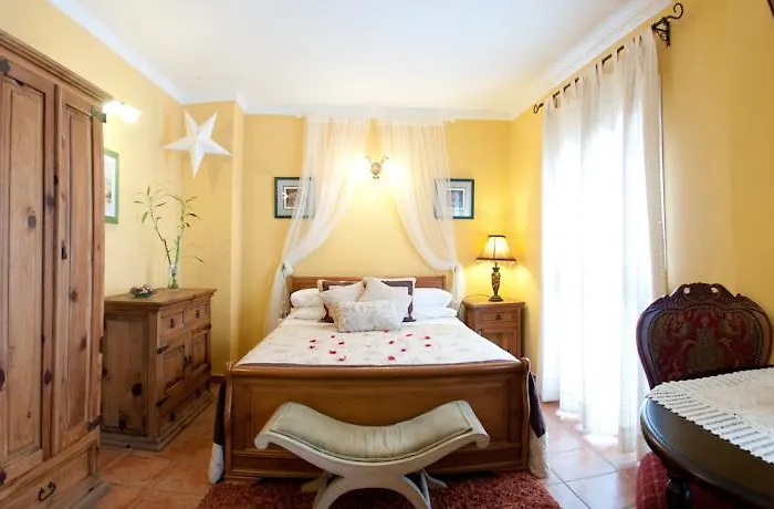 Puerta De Aduares 아파트호텔 4*